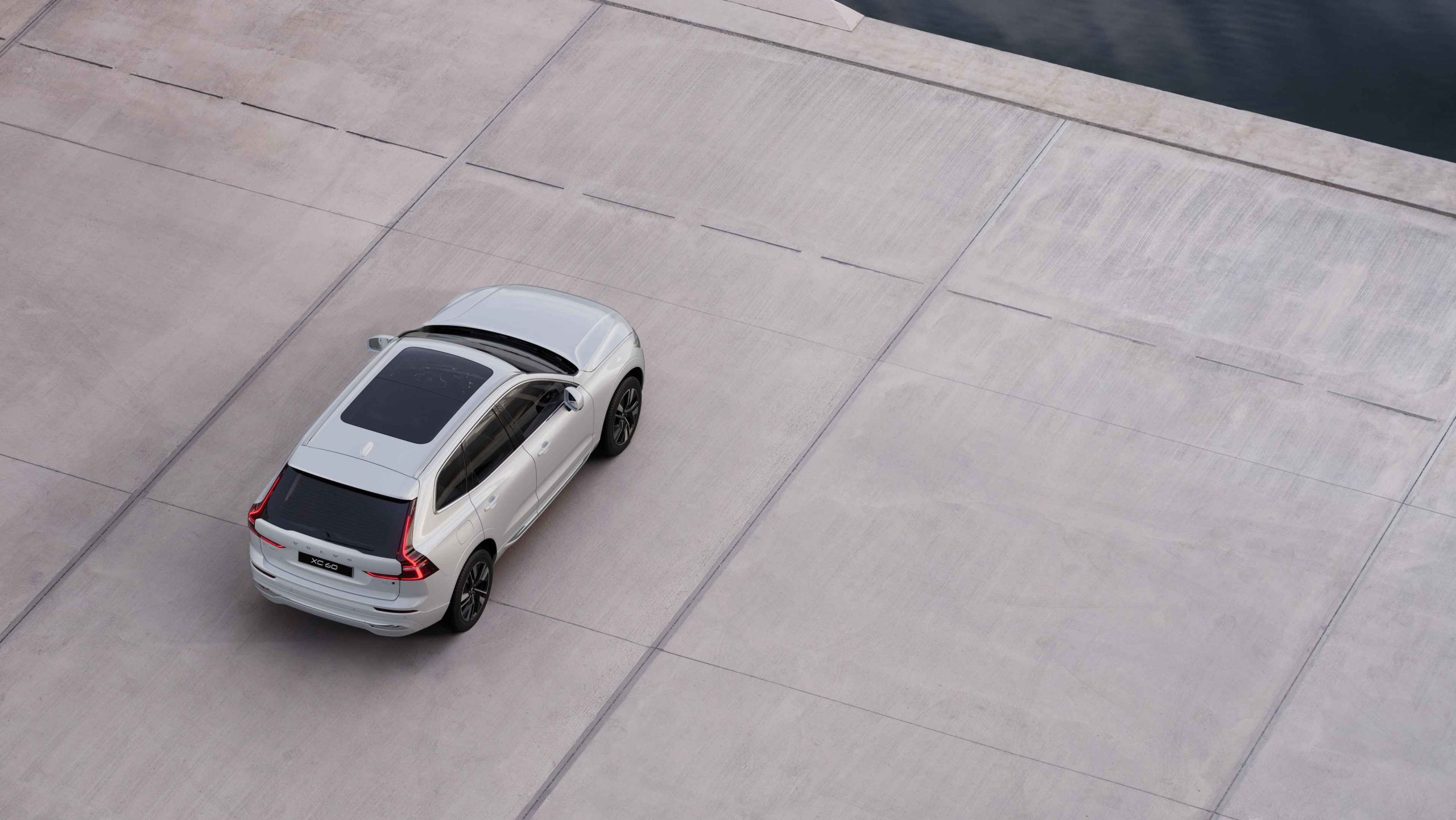 exterior-location-threeQuartersRearRight_8078C7AB18727A6900CDB4060A93A9A8A9A96B66_25_11zon