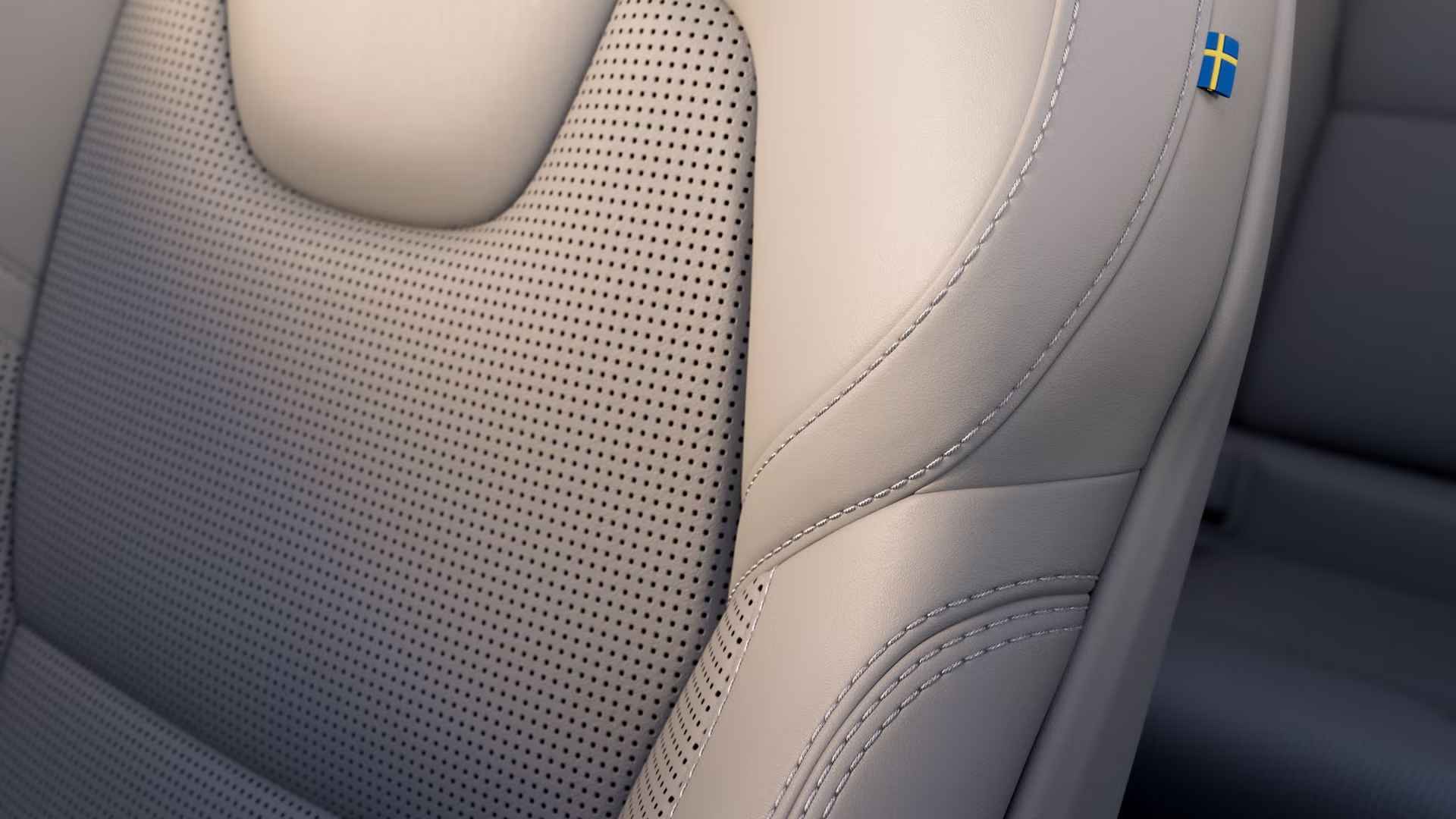 s90_noi_that_interior-gallery-4-16x9_38_11zon