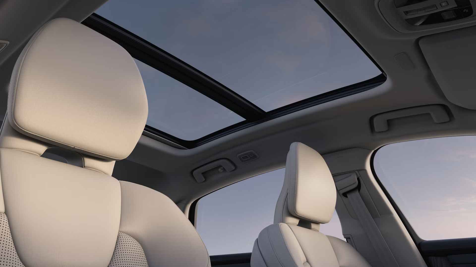 s90_noi_that_interior-gallery-6-16x9_40_11zon