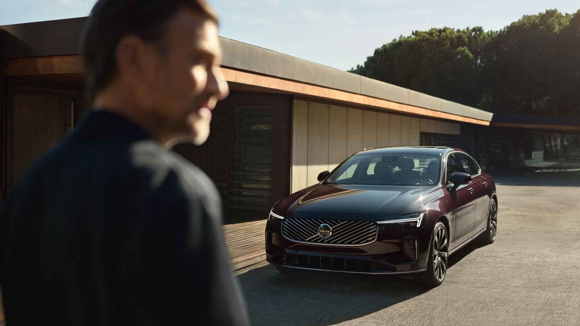 s90l_overview-location-gallery-01-16x9_73_11zon