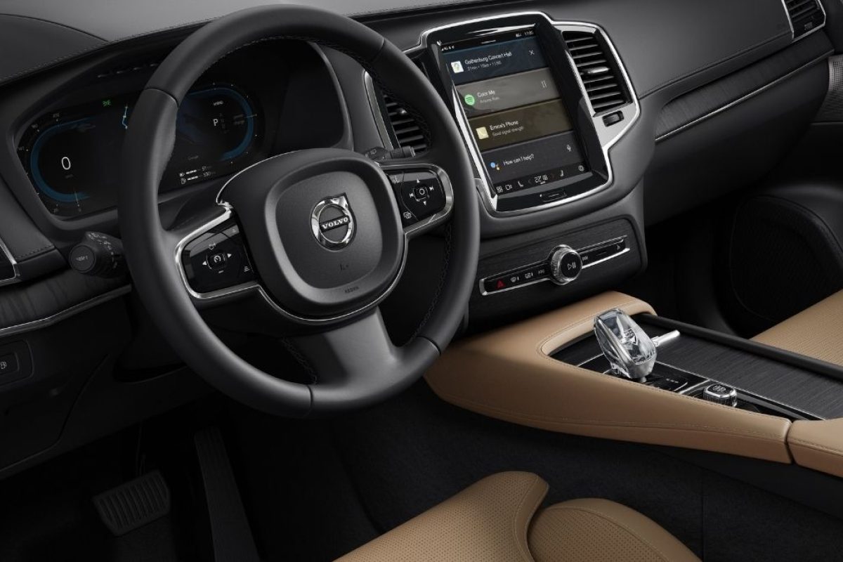 Volvo-xc90-recharge-int-230720-55