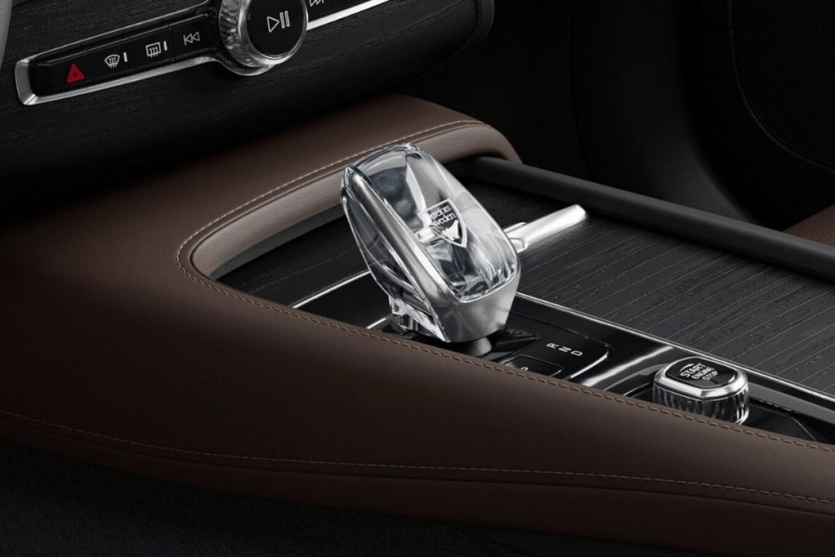 Volvo-xc90-recharge-int-230720-69