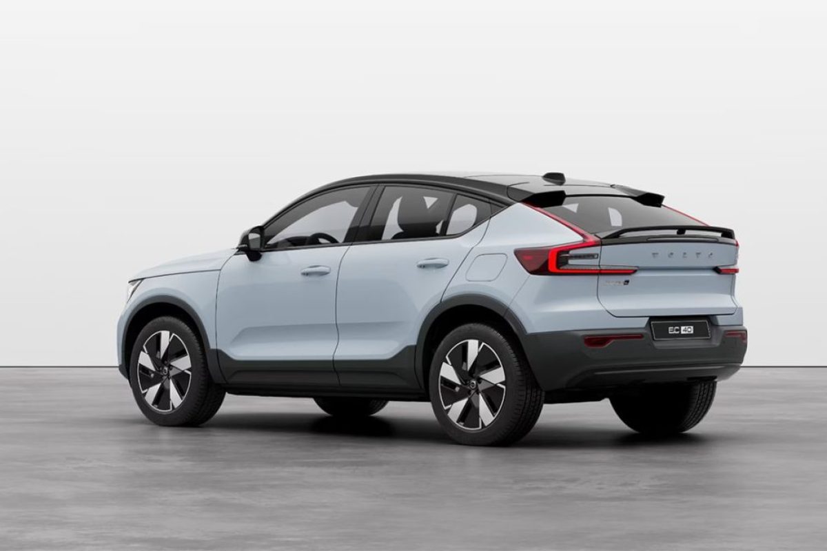 volvo-ec40-241211-b02-1200x675