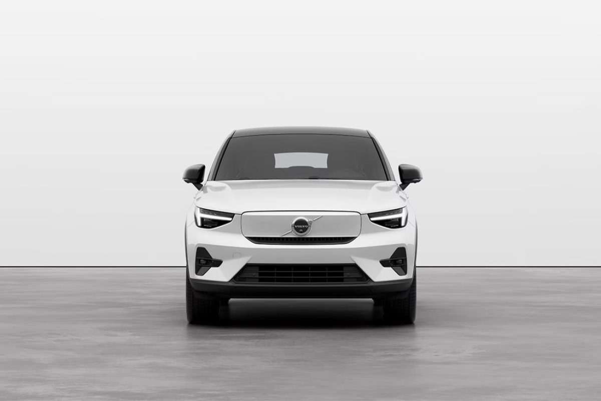 volvo-ec40-241211-t03-1